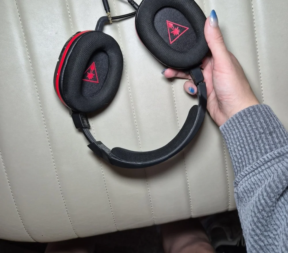 Turtle Beach Black and Red Wired Gaming Headset with Boom Mic